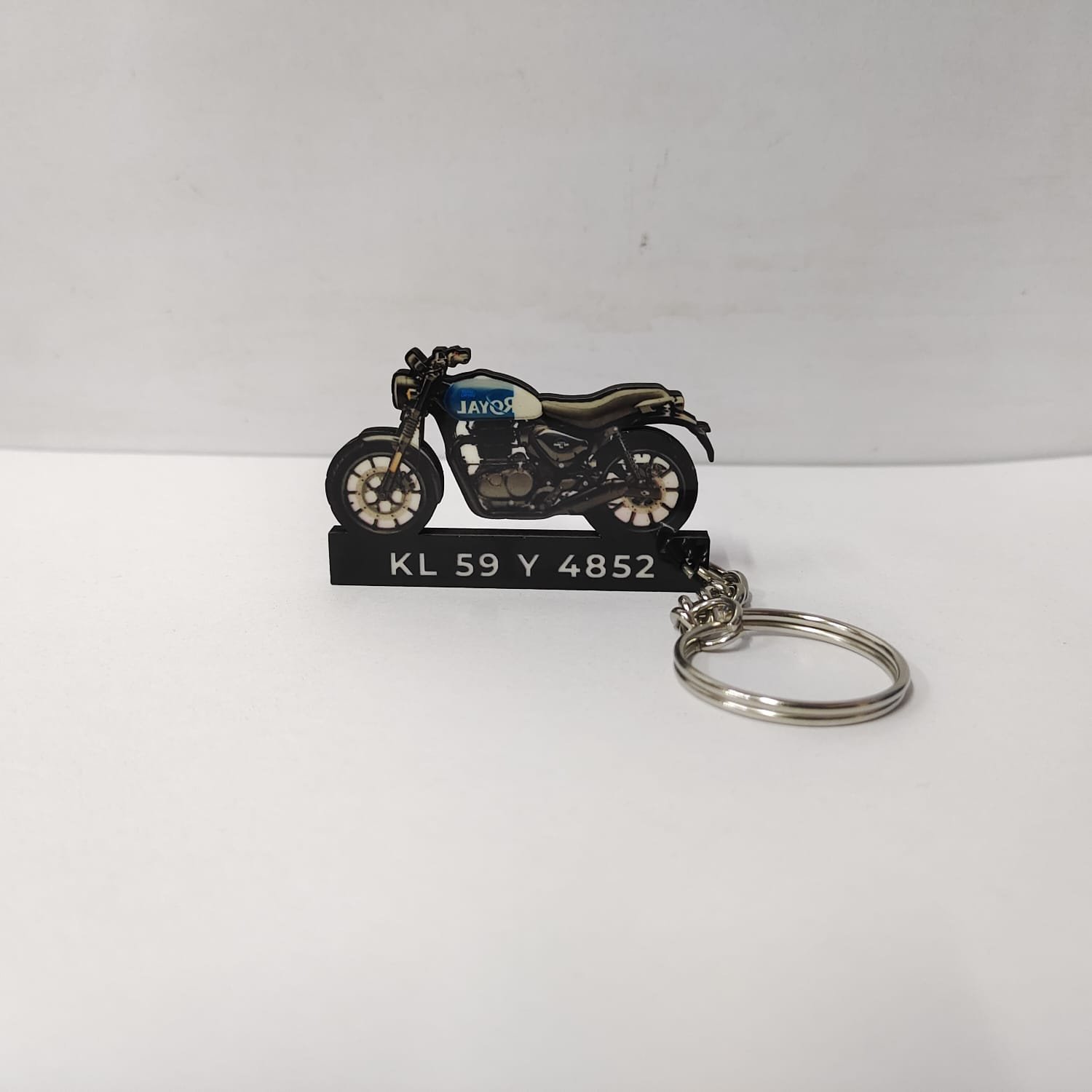 Hunter 350 Rebel Blue Mini Keychain - Image 2