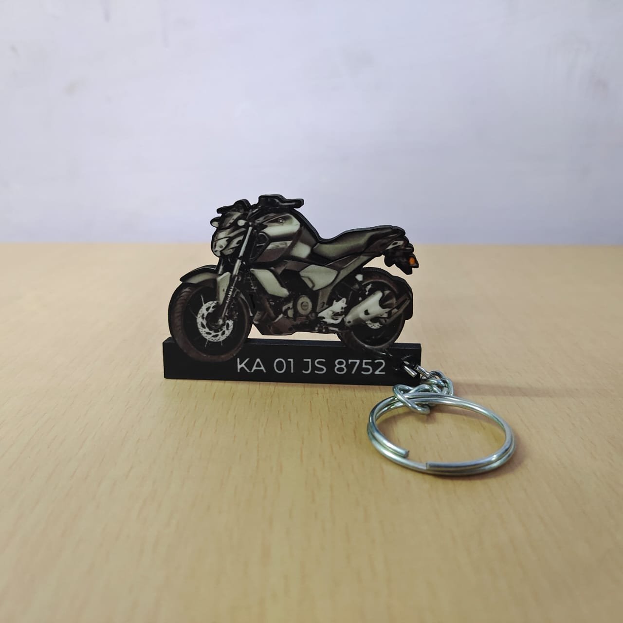 Best Metallic Black Keychain - Image 2